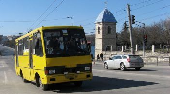 У Тернополі автобуси оголосили бойкот після рішення міськради скасувати підвищення тарифів
