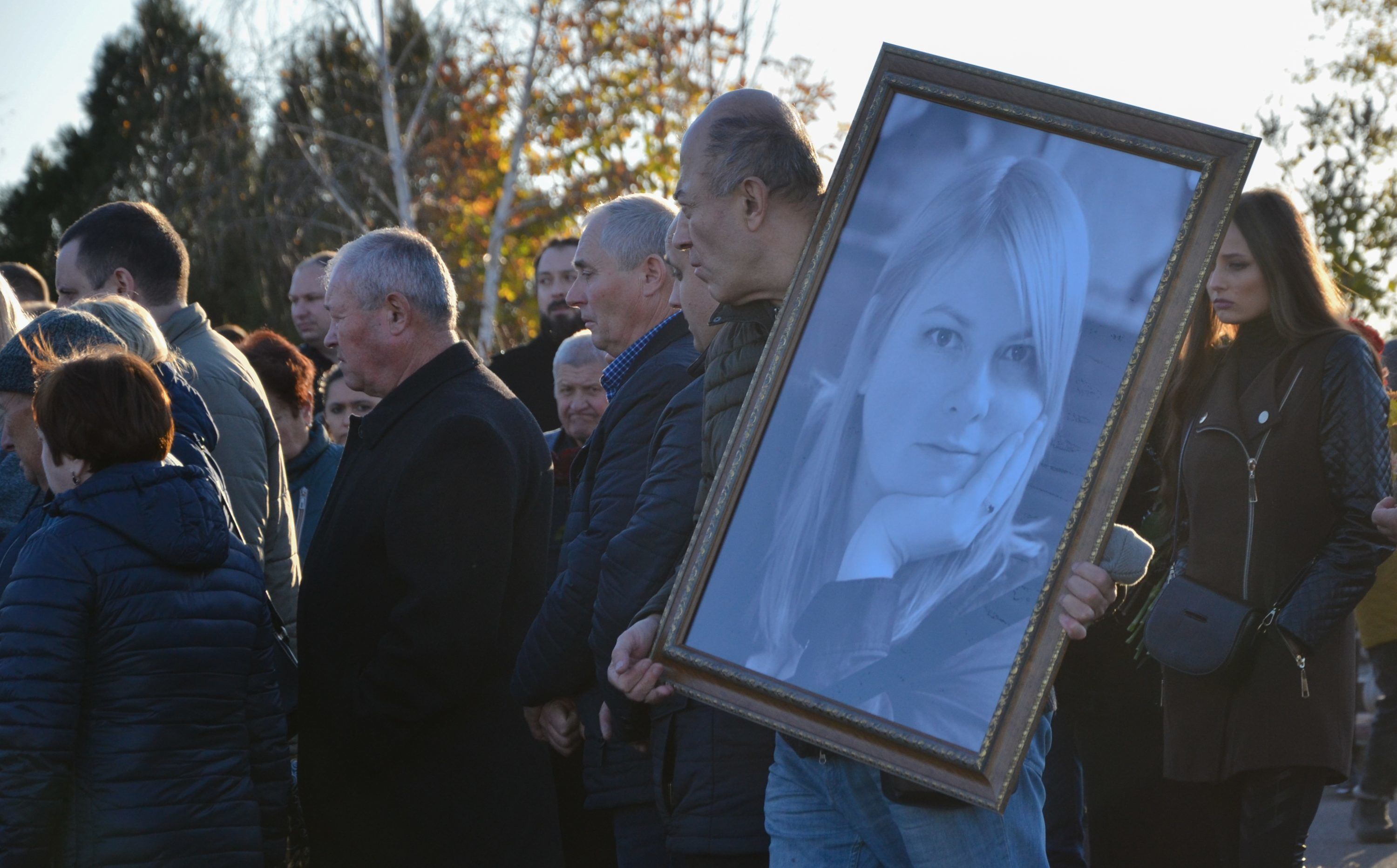 Катя житиме в наших серцях: у Херсоні попрощалися зі вбитою активісткою