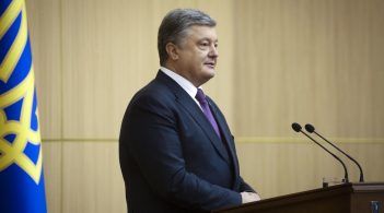 Доходи Порошенка у 2018 році зросли у вісім разів