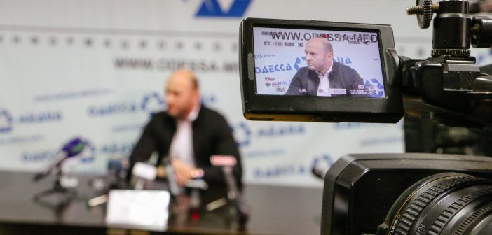 Будівельний скандал в Одесі: Невзоров, якого пов’язують із замахом на активіста Михайлика, вимагає в інвесторів гроші за житло, яке не можуть здати 12 років
