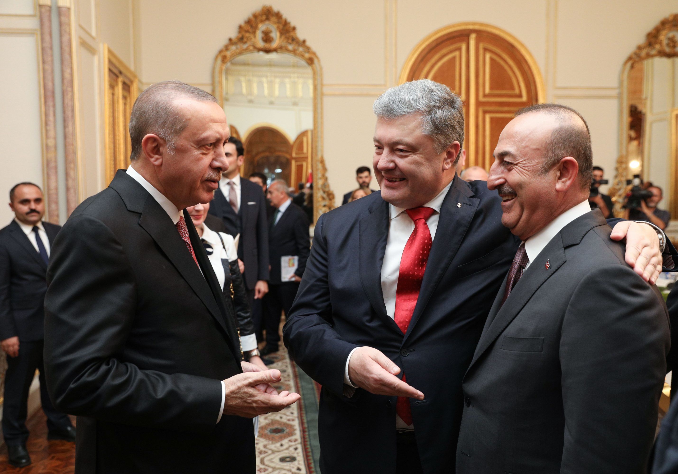 Порошенко з Варфоломієм підписали угоду про співпрацю у створенні церкви