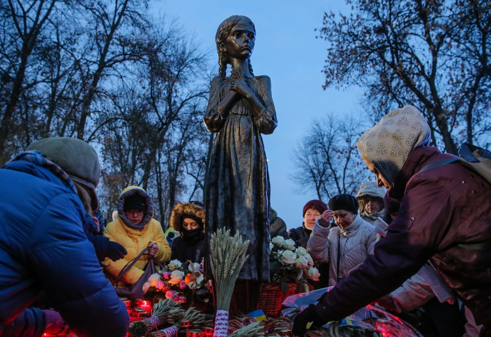 Не розчинитись у забутті: в Києві вшанували пам’ять жертв Голодомору (ФОТО)