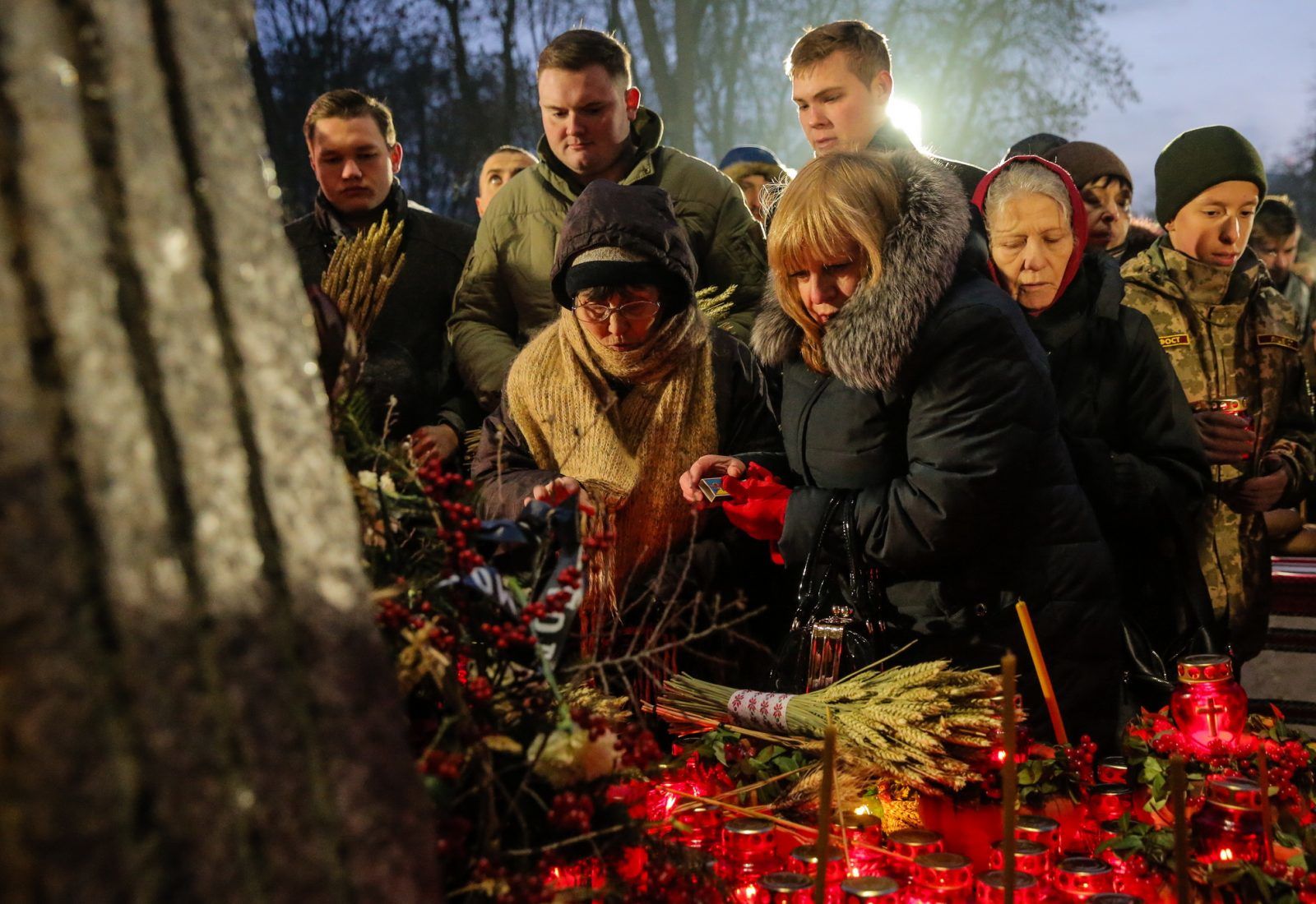 Не розчинитись у забутті: в Києві вшанували пам’ять жертв Голодомору (ФОТО)