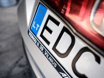 Drivers of cars on "euro-meters" blocked roads in 16 regions
