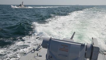 Росіяни захопили три українські кораблі у Керченській протоці