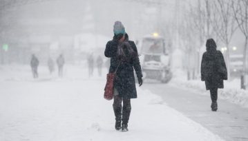 Через снігопад в Україні без електроенергії