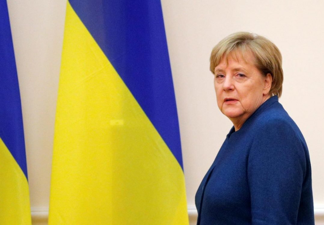 Меркель закликала Путіна звільнити українських моряків