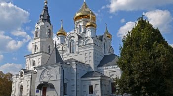 У Житомирі поліцейські прийшли з обшуком до кафедрального собору УПЦ МП