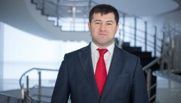 Суд поновив Насірова на посаді голови ДФС