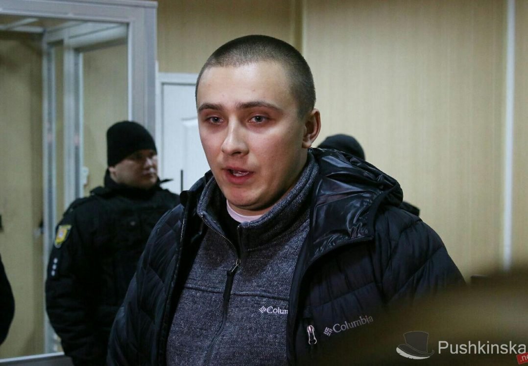 Комісія щодо нападів на активістів в Одесі засідає в закритому режимі: у коридорі чергують люди в камуфляжі
