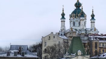 В Андріївській церкві відбулося перше служіння українських вірян із Константинопольським патріархатом | Громадське