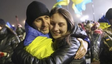 Hug Day: добірка головних обіймів незалежної України
