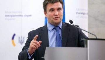 МЗС не реєструватиме на президентських виборах спостерігачів із Росії