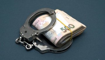 Україна за рік піднялась на 10 позицій у рейтингу сприйняття корупції, проте залишилась найгіршою у Європі після РФ