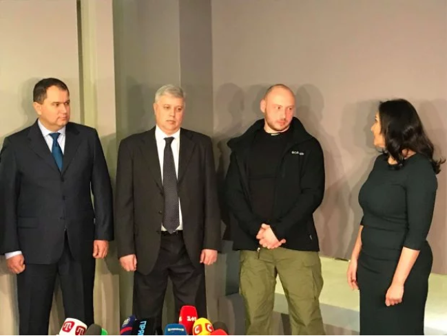 Врятований від смертної кари в Ірані український моряк повернувся в Україну