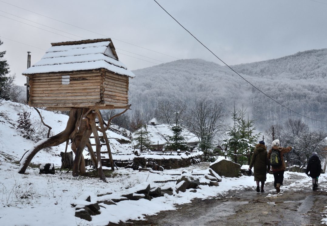 Лумшори: СПА по-українськи, або Оздоровчі купання взимку