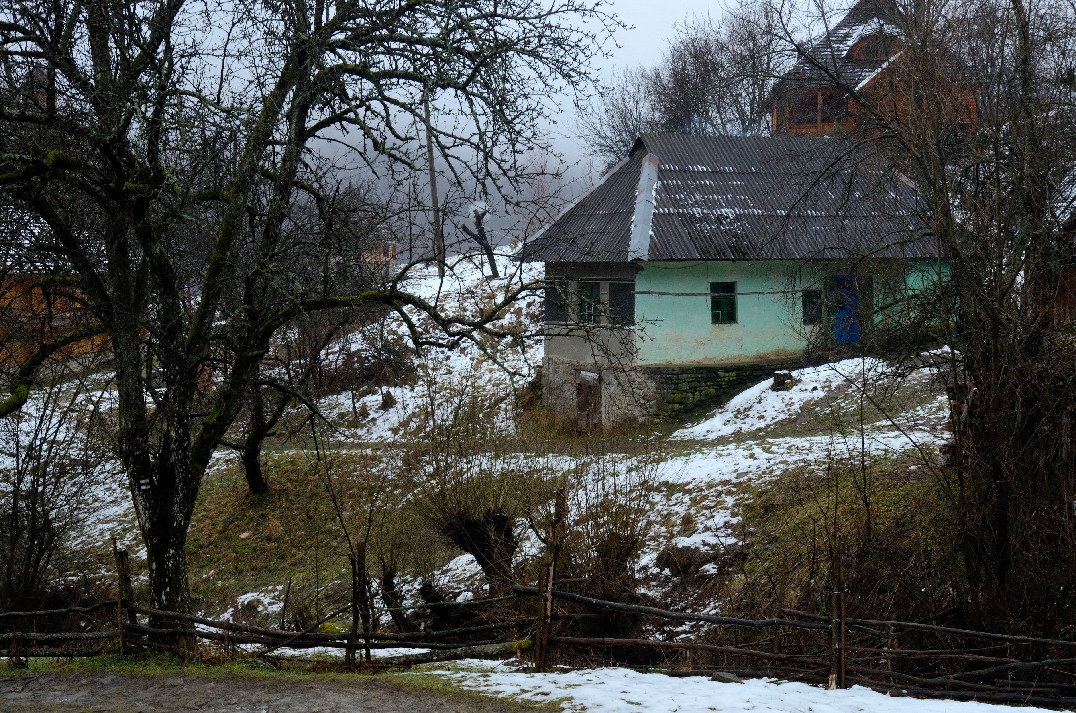 Лумшори: СПА по-українськи, або Оздоровчі купання взимку