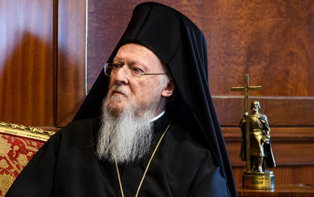 Томос готовий: Варфоломій підписав грамоту про автокефалію