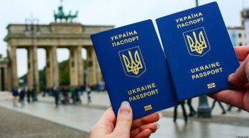 Плюс 14 безвізових країн: за 2018 рік Україна піднялася ще на три позиції в рейтингу паспортів світу