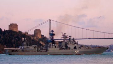 Есмінець РФ та кораблі НАТО у Чорному морі: що це означає?