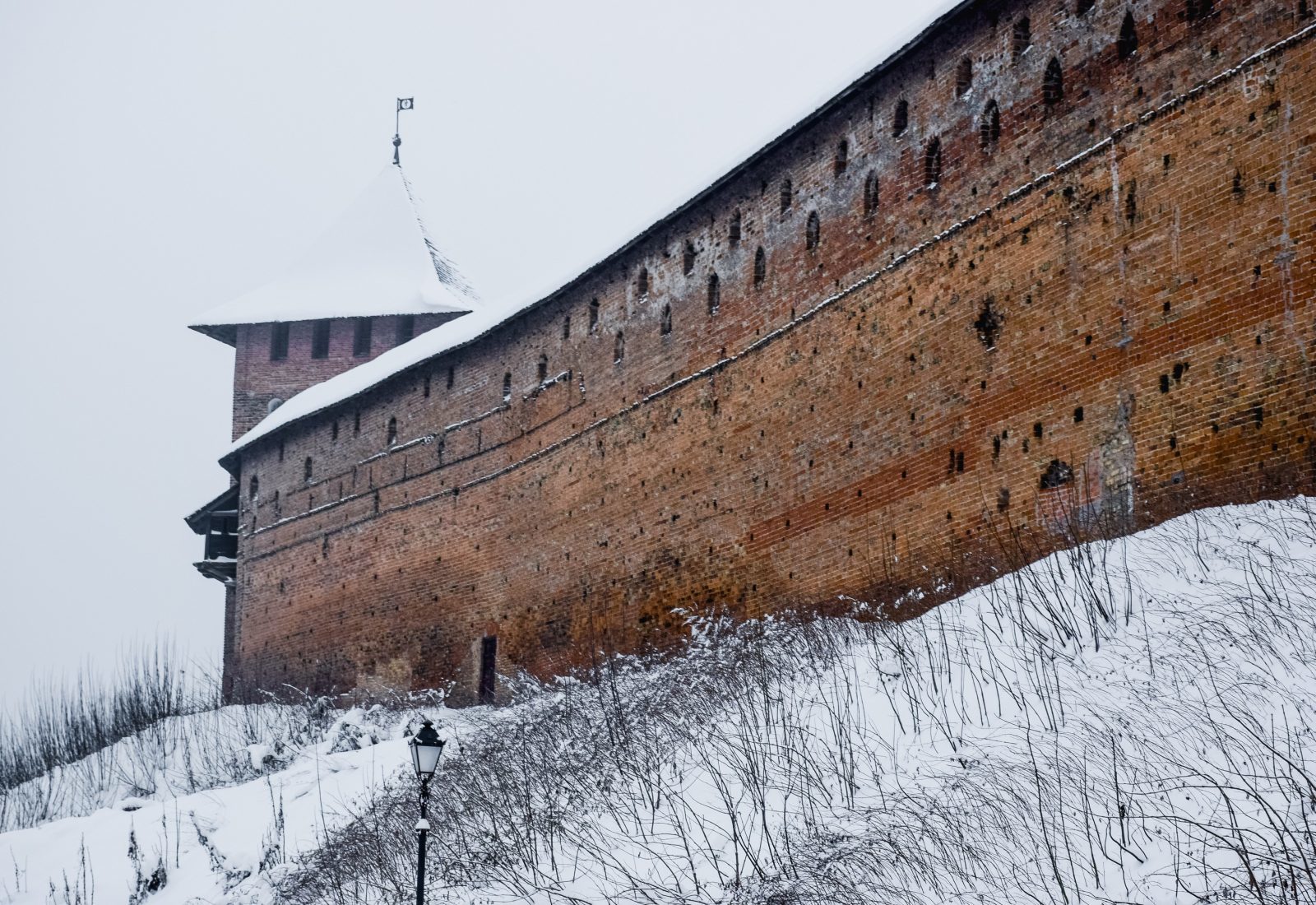 Корона під снігом. Зимові історії Луцького замку