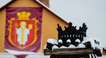 Корона під снігом. Зимові історії Луцького замку