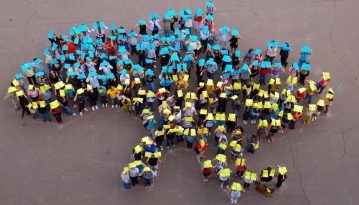 Українська влада обмежує права й свободи