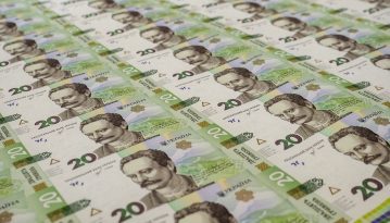 Мінфін спрогнозував середню зарплату українців до 2021 року