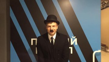 Майже (не) дотримав слова: Олексій Гончаренко прийшов на ефір у костюмі “клоуна”