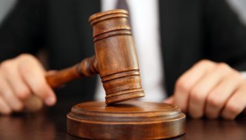 Суд відкрив провадження за позовом Тимошенко до Порошенка