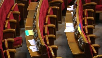 Рада взялася за закон, який змусить знати українську мову