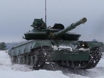 Українські військові отримали понад сотню модернізованих танків Т-64