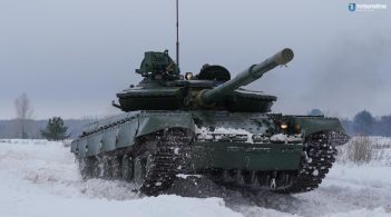 Українські військові отримали понад сотню модернізованих танків Т-64