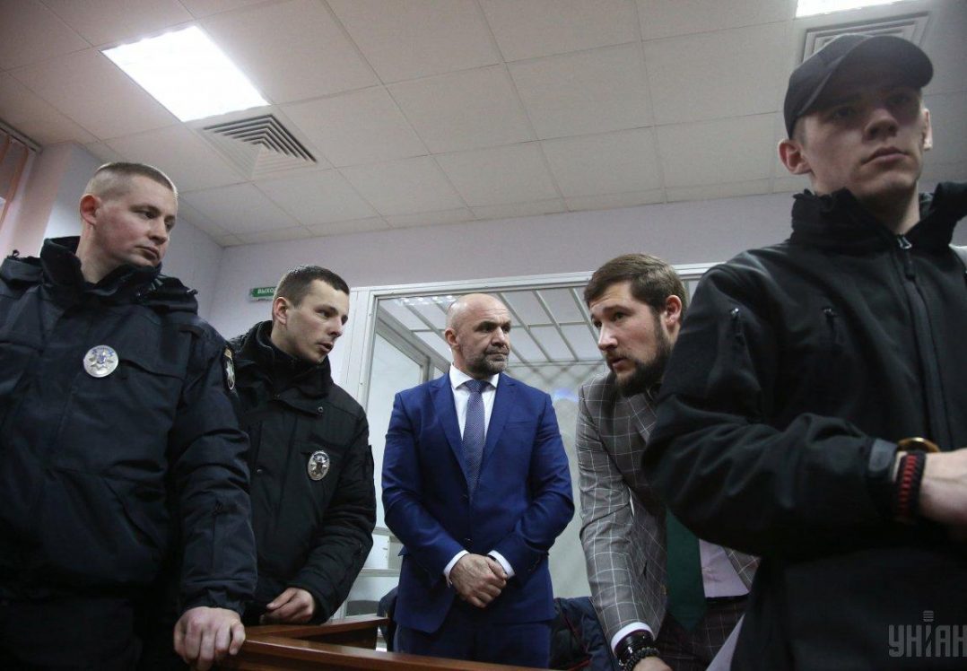 Суд заарештував Мангера із правом застави