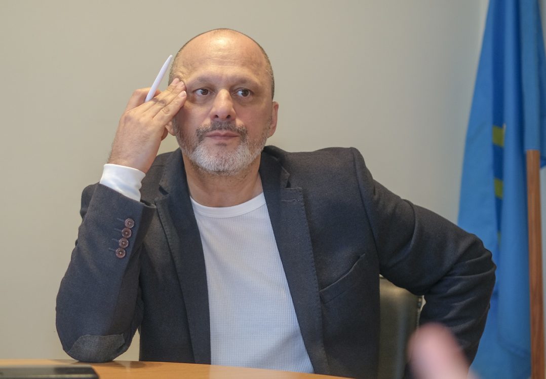 Наглядова рада НСТУ розірвала контракт з Аласанією