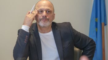 Наглядова рада НСТУ розірвала контракт з Аласанією
