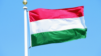 Офіційна Угорщина назвала освітній закон в Україні "напівфашистським"