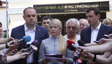 Суд відмовив у задоволенні позову Тимошенко до Порошенка