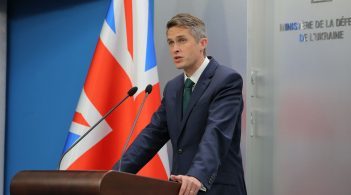 Росія повинна заплатити за анексію Криму та отруєння Скрипалів – Міноборони Британії