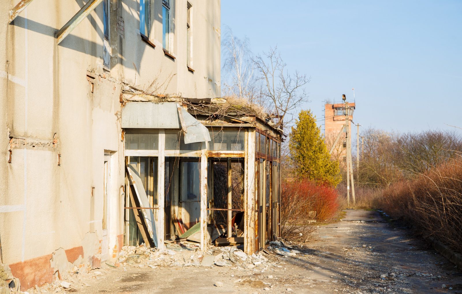 Життя та сміття: мертве летовище під Луцьком