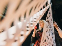 Мисткиня витинання Дарія Альошкіна: «Я сучасний митець, який має міцний традиційний фундамент, я роблю місток між традицією і сучасністю»
