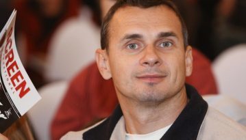 Хто такий Олег Сенцов?