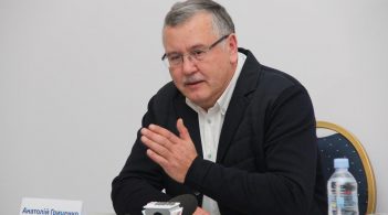 У штабі Гриценка знайшли прослушку – Чумак