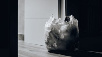 Пластикові пакети: заборонити не можна реалізувати