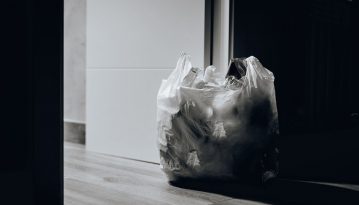 Пластикові пакети: заборонити не можна реалізувати