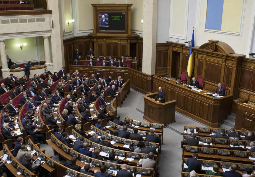 Українці готові провести в Раду найбільше депутатів від "Слуги народу"