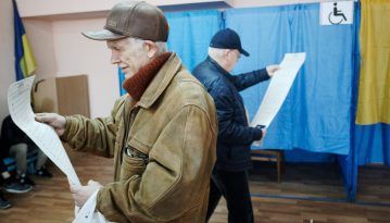 Результати екзит-полу по регіонах: на Заході лідирує Порошенко, Центр, Південь та Схід – за Зеленського