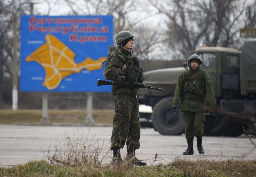 Окупанти опитують осіб, що виїжджають з Криму, щодо голосування