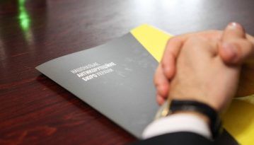 Державне бюро розслідувань викликало журналістів проекту Bihus.info в межах розслідування розкрадань в оборонній сфері