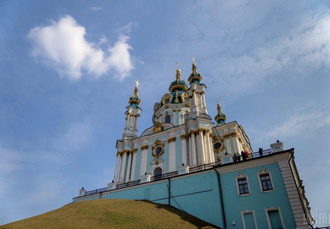 Шлях до Української церкви. Московські священики лякають вірян турецьким султаном